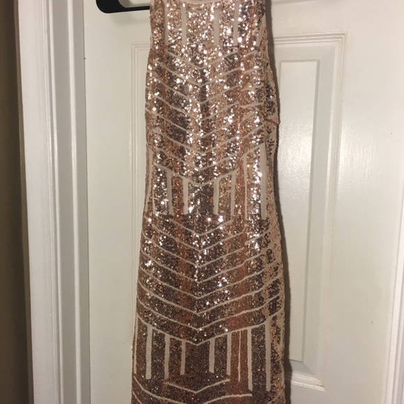 *New* Rose Gold Sequin Stretchy Bodycon Dress Sz M - Picture 4 of 6